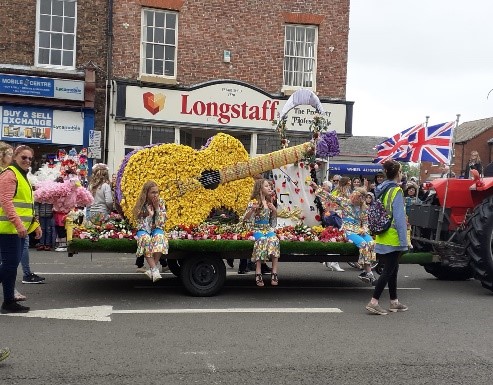 Floats at the Spalding flower festival